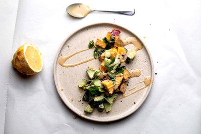 Rezept: Nektarinen-Gurken-Salat mit Tahini-Zitrone Dressing