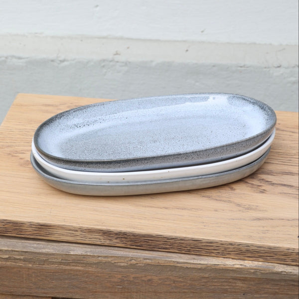 Service - Bread plates, serving platters and serving plates for tapas and small bites