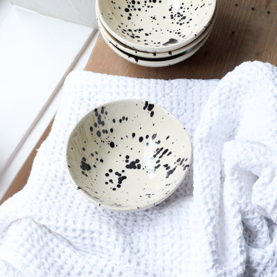 Müesli Schüssel black Dots schwarze Punkte aufgespritzt Geschirr Keramik Steinzeug
