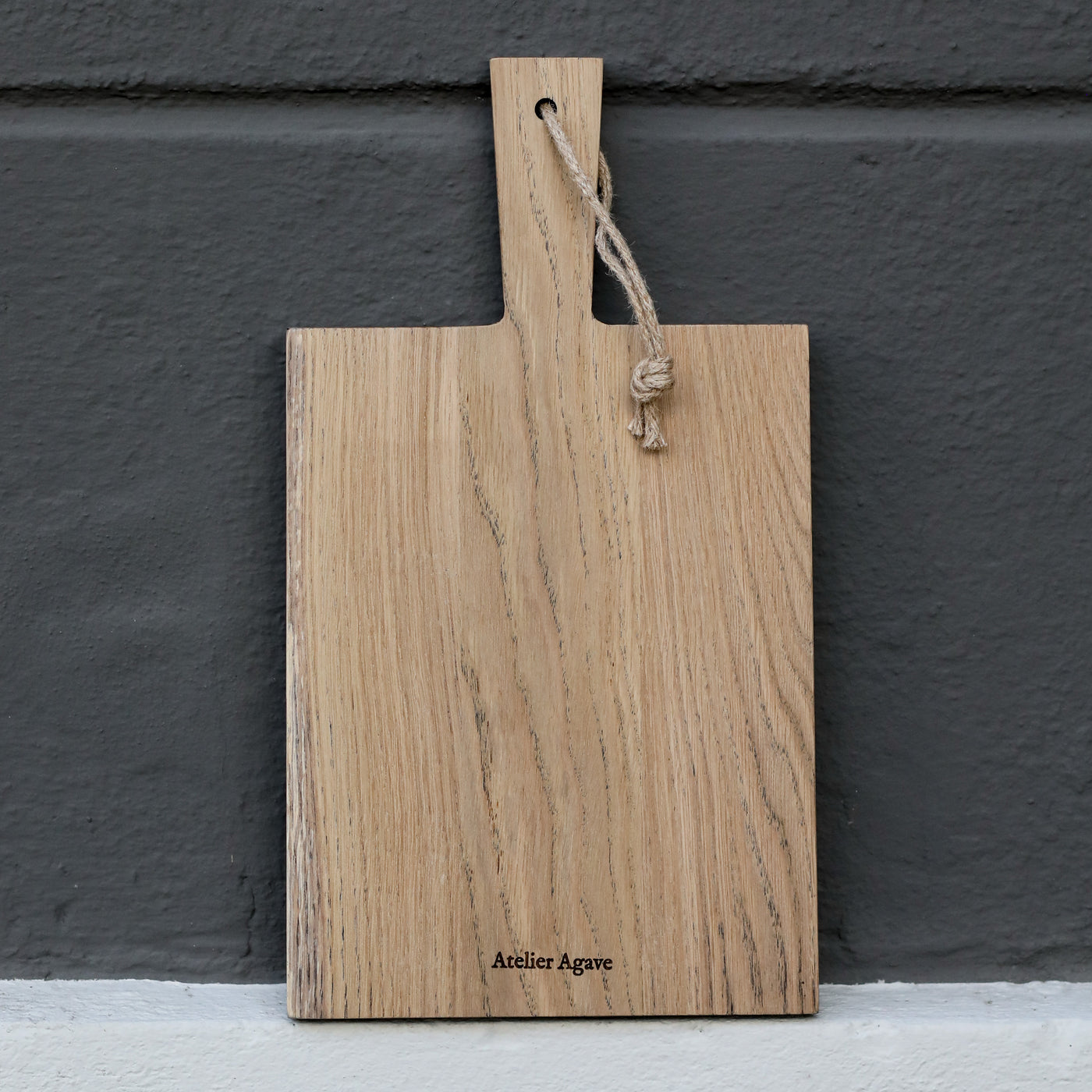 Oak serving board (dark) 39 x 21.5 x 1.8 cm