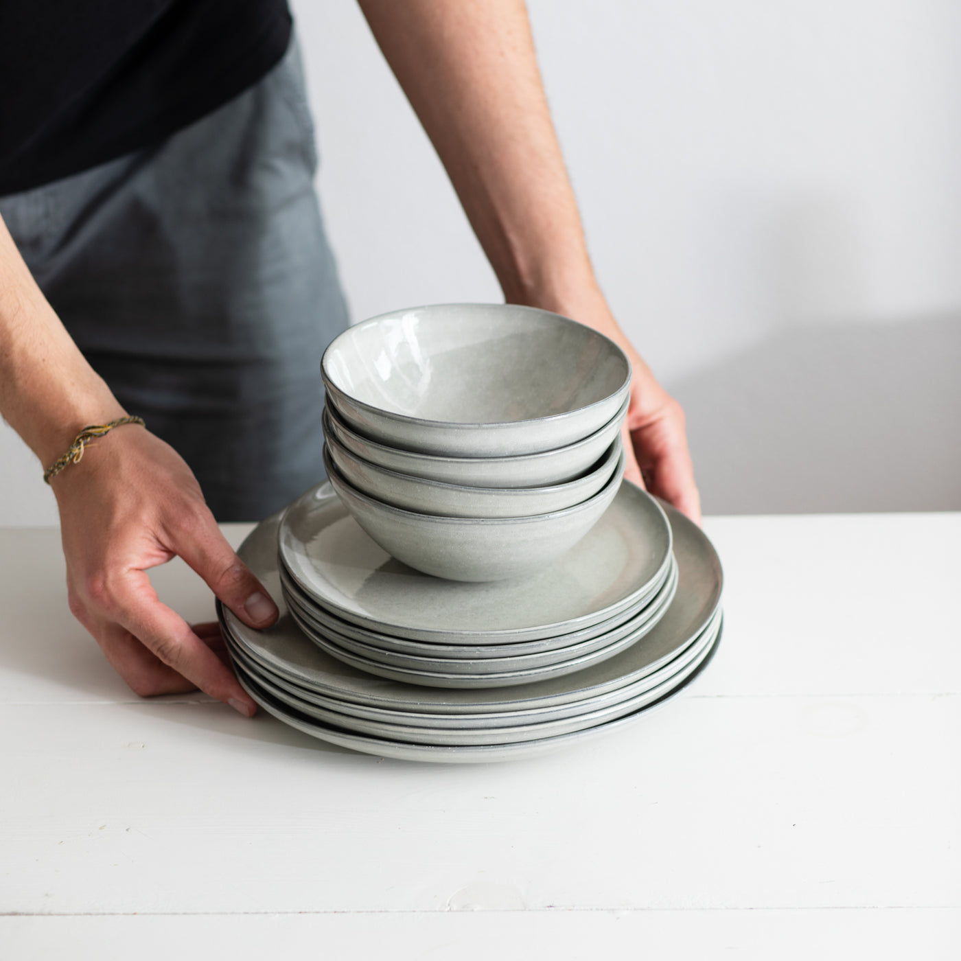 Basic Geschirr Set Midnight Grey 12-teilig