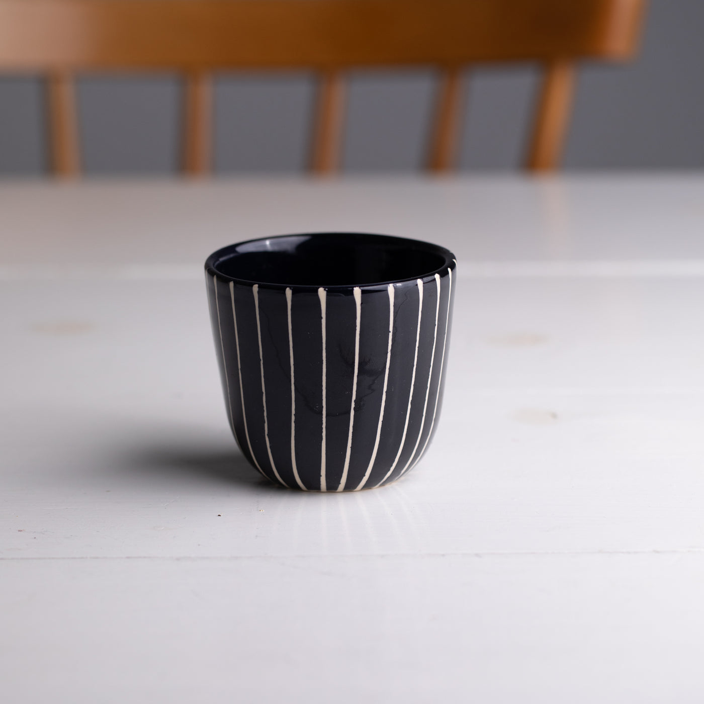 Cappuccino Becher Striped Black