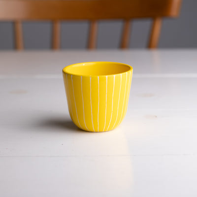 Cappuccino Becher Striped Yellow
