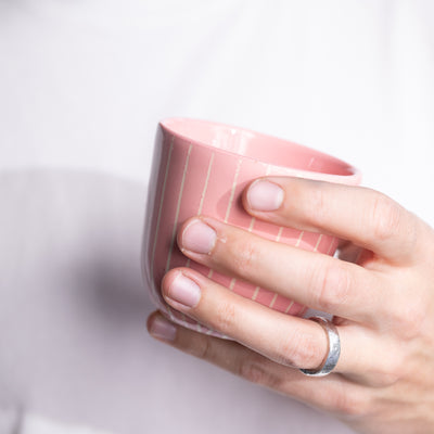 Cappuccino Becher Striped Rosa