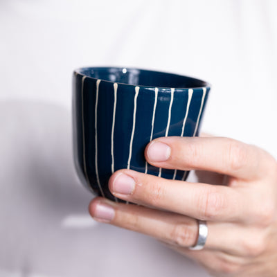 Cappuccino Becher Striped Navy