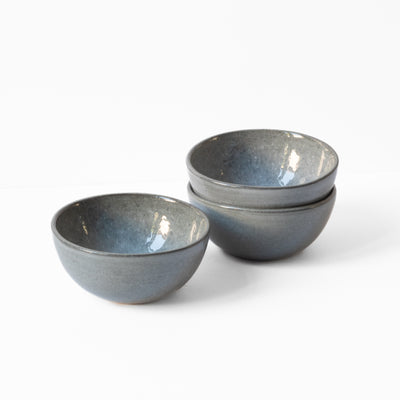 Small snack bowls with dark gray glossy glaze perfect for antipasti
