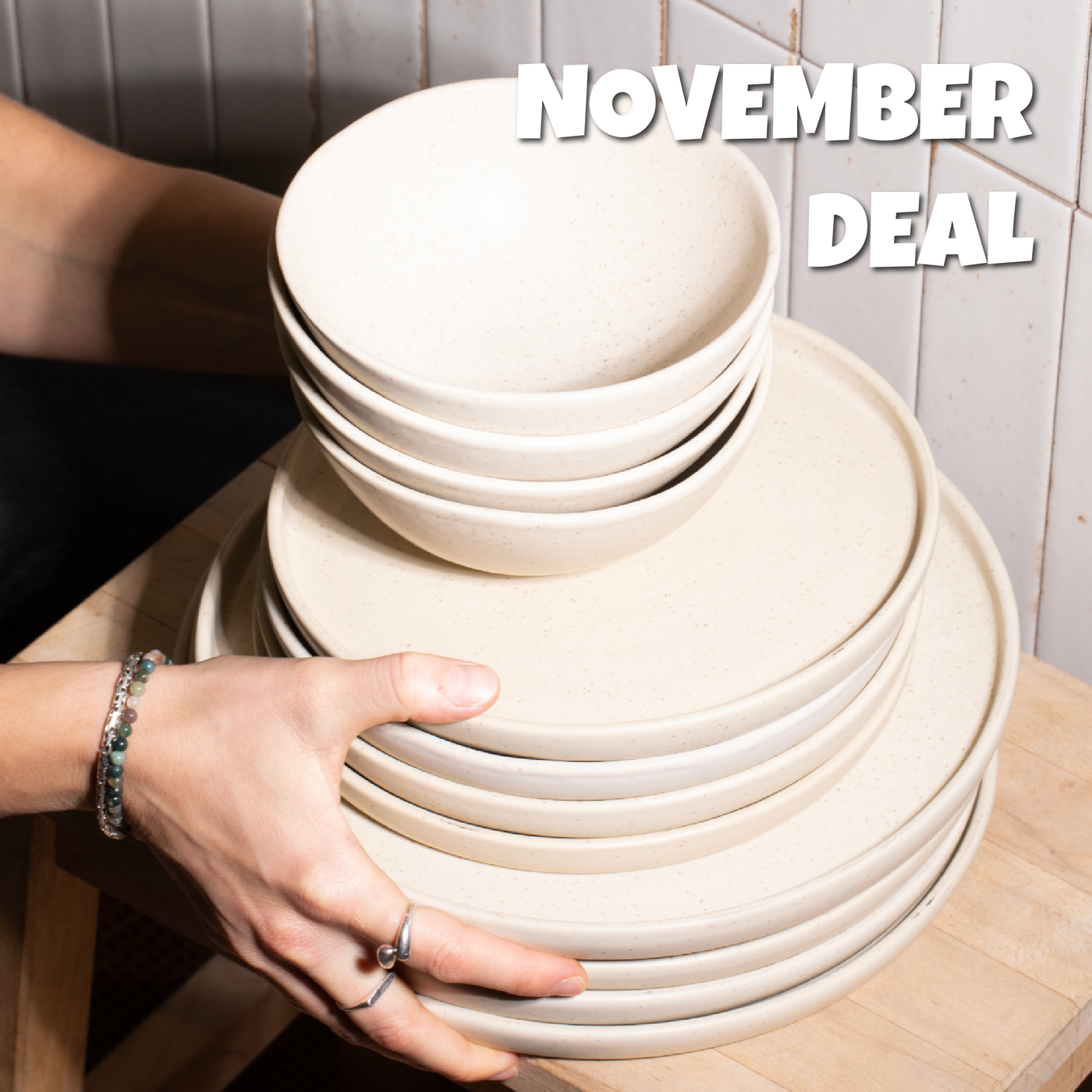 Basic Geschirr Set Speckled Beige 24-teilig